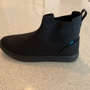 Vessi uptown Chelsea waterproof sneaker